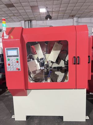LDX-026B Mesin penggilingan CNC untuk pisau gergaji karbida pengerjaan kayu