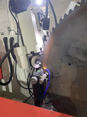 LDX-026A Servo feed penuh CNC pisau gergaji melingkar depan dan belakang Mesin pengasah sudut